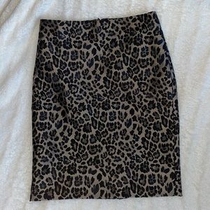 Ann Taylor black/grey leopard print pencil skirt